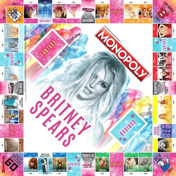 BRITNEY SPEARS BOARD GAME & BOOK - Picture 2 of 7